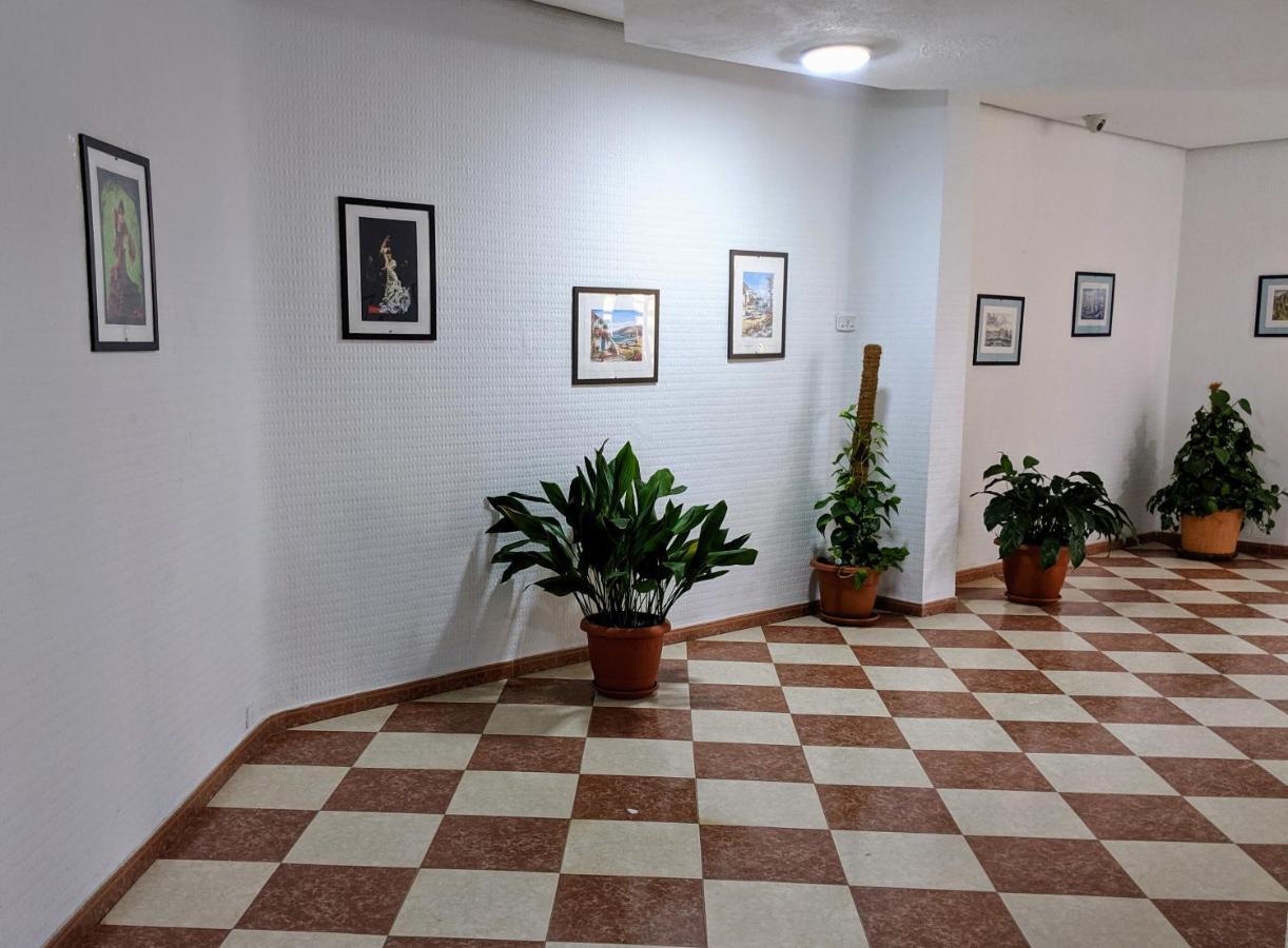 Home Away In The Heart Of Town Torremolinos Exterior photo